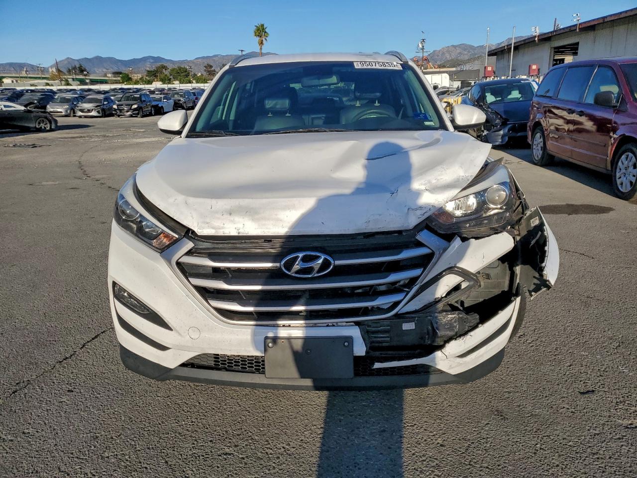 2018 HYUNDAI TUCSON SEL photo 9