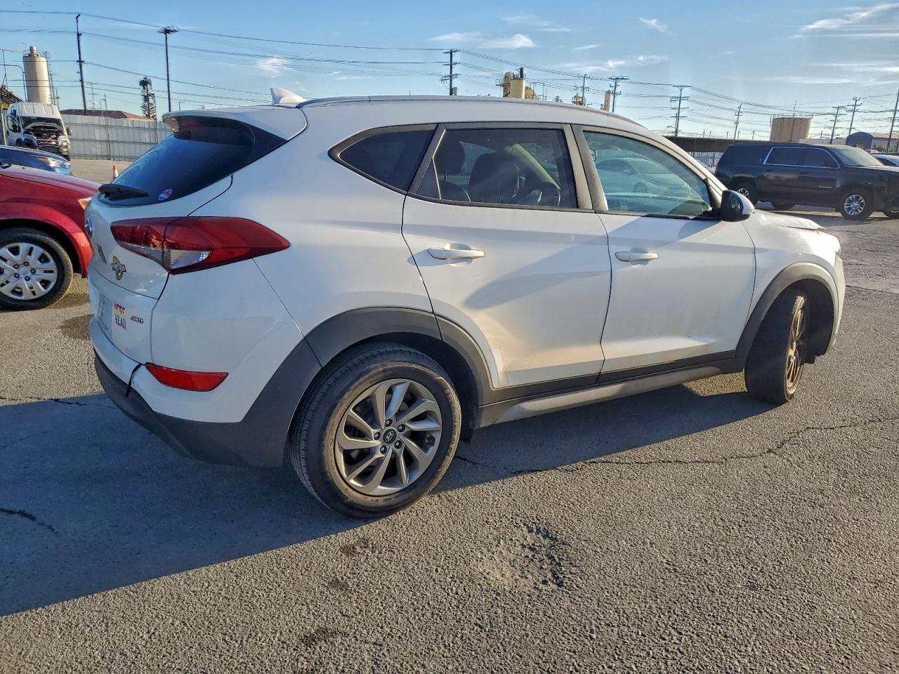 2018 HYUNDAI TUCSON SEL photo 5
