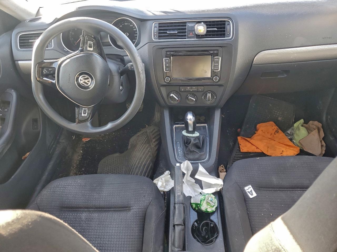2015 VOLKSWAGEN JETTA SE photo 15