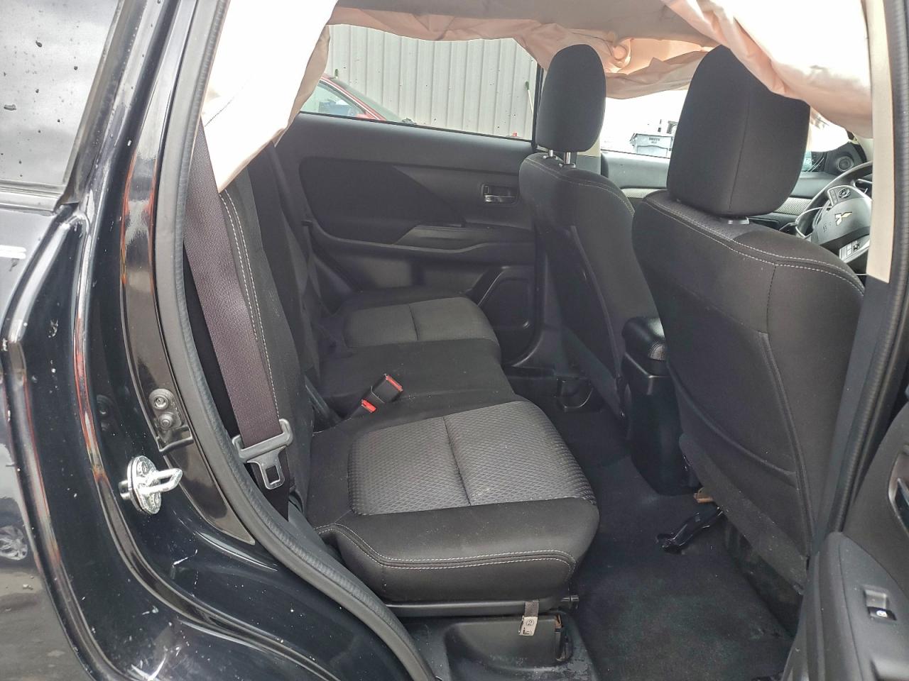 2018 MITSUBISHI OUTLANDER SE photo 11
