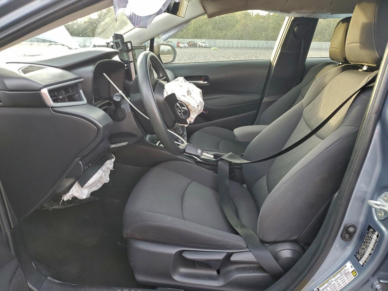 2020 TOYOTA COROLLA LE photo 13