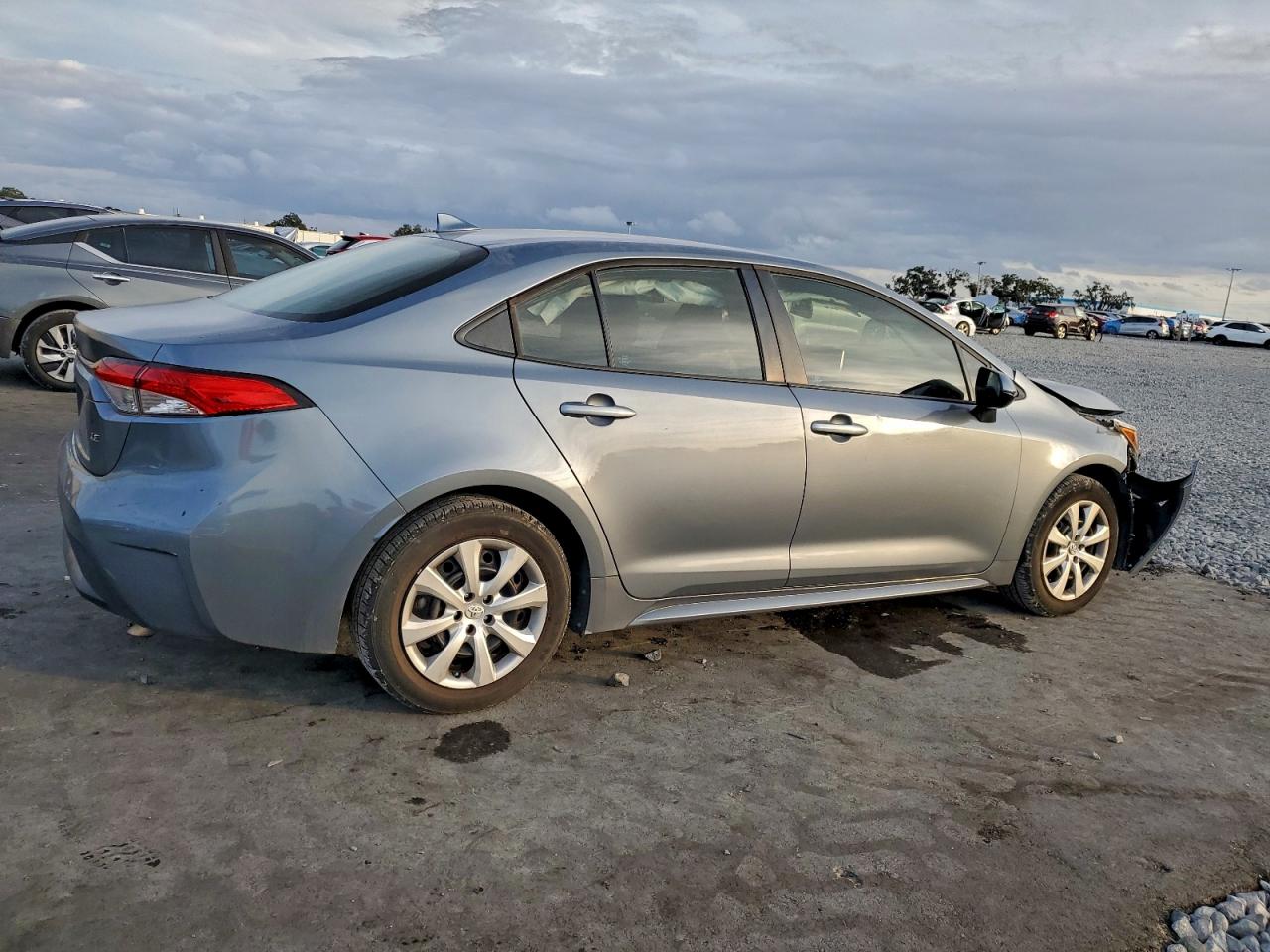 2020 TOYOTA COROLLA LE photo 5