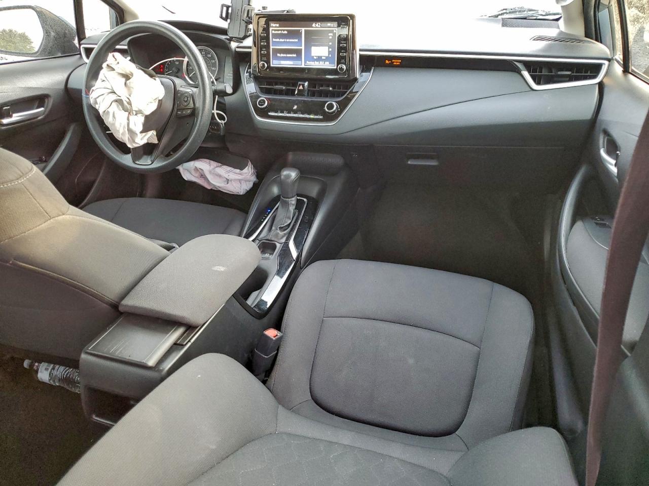 2020 TOYOTA COROLLA LE photo 15