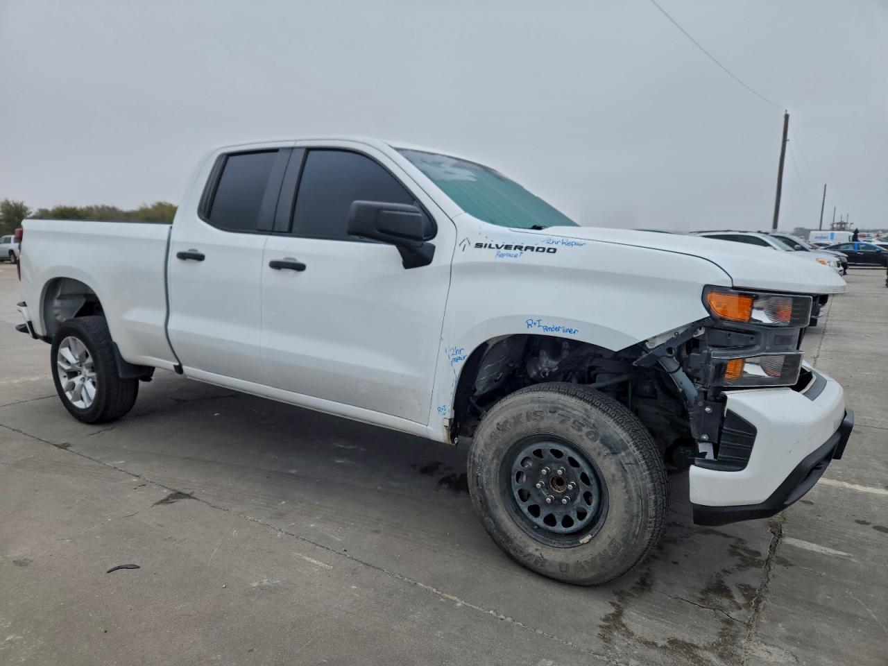 2019 CHEVROLET SILVERADO C1500 CUSTOM photo 4