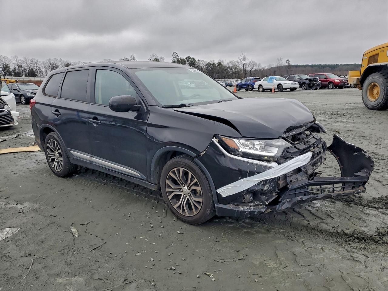 2018 MITSUBISHI OUTLANDER ES photo 4