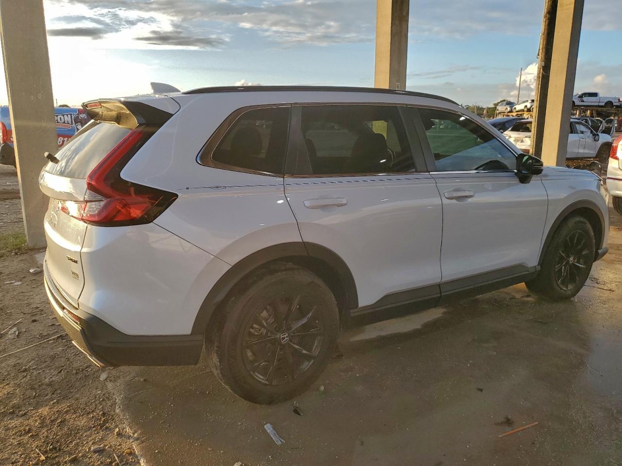 2024 HONDA CR-V SPORT photo 5