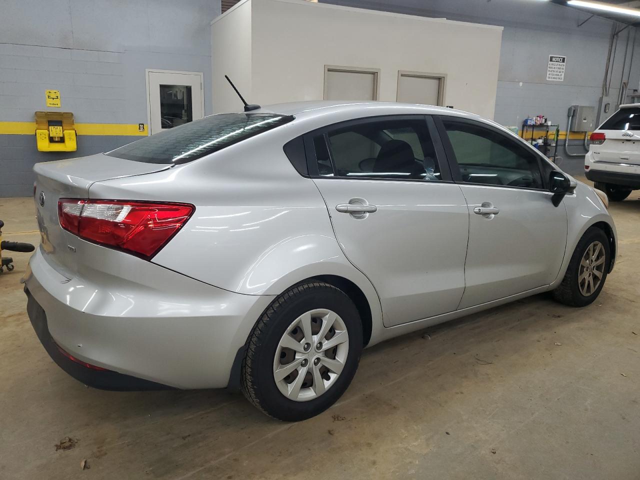 2017 KIA RIO LX photo 3