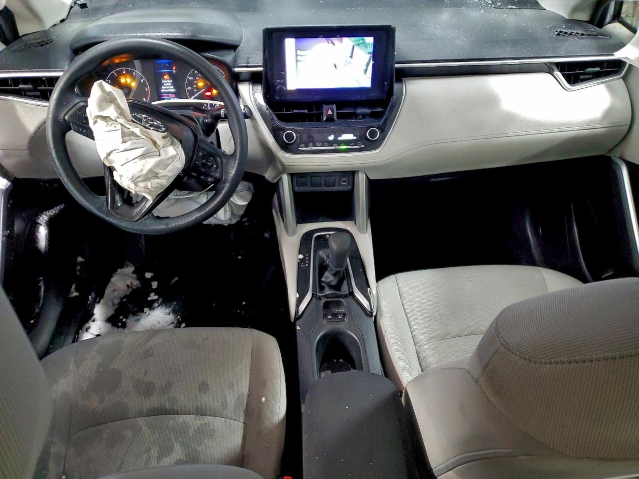 2023 TOYOTA COROLLA CROSS L photo 8