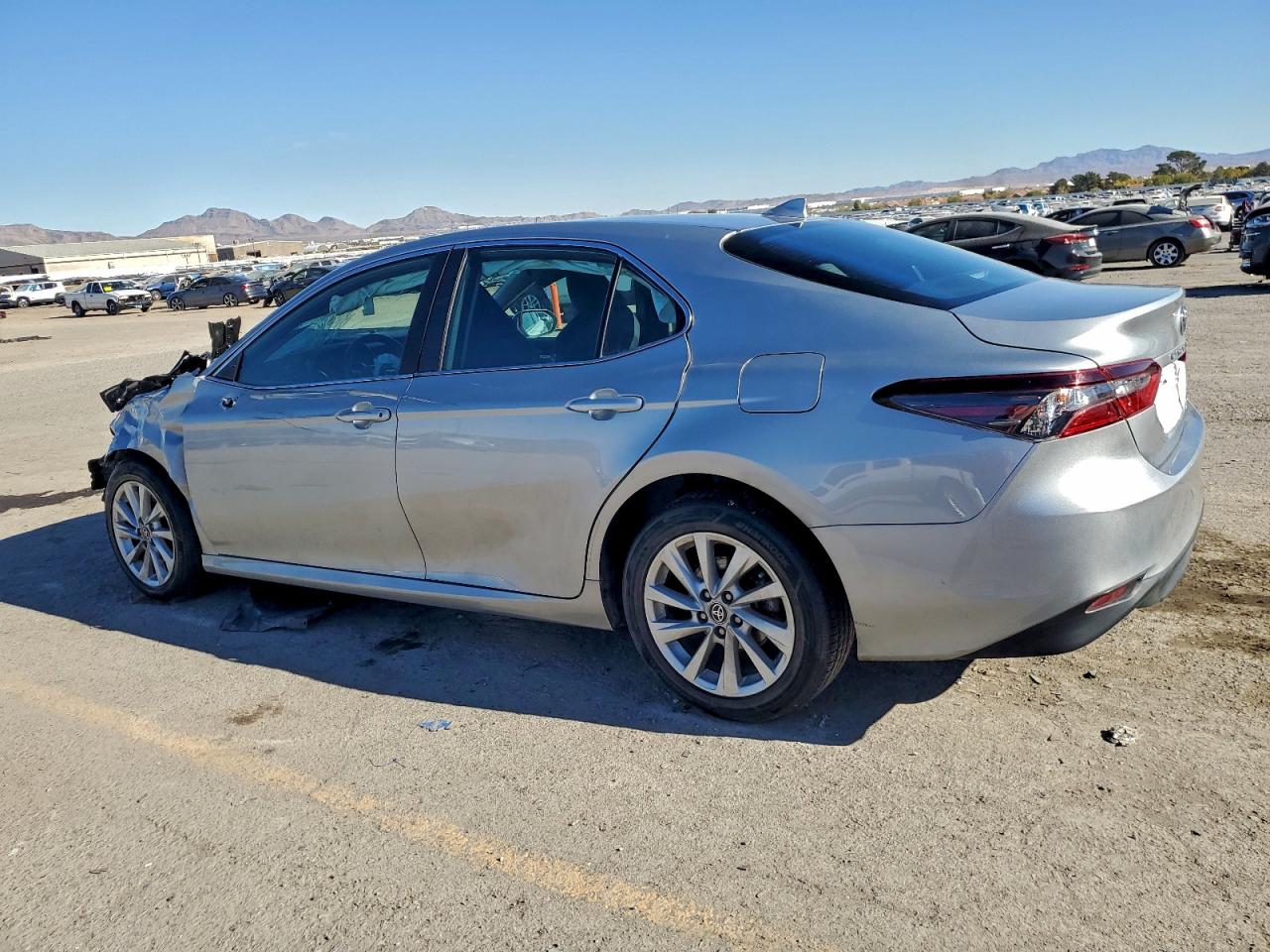 2023 TOYOTA CAMRY LE photo 2