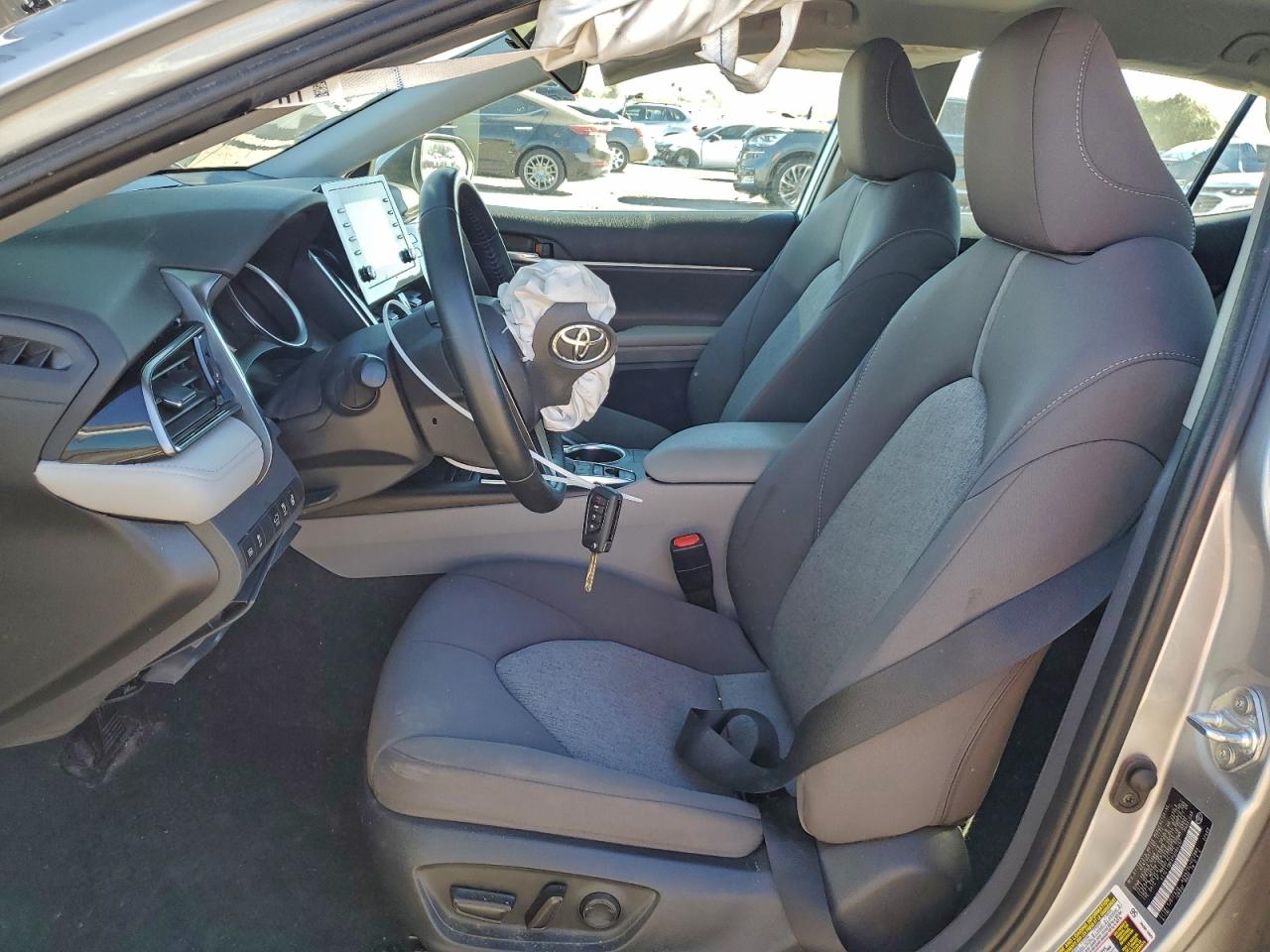 2023 TOYOTA CAMRY LE photo 7