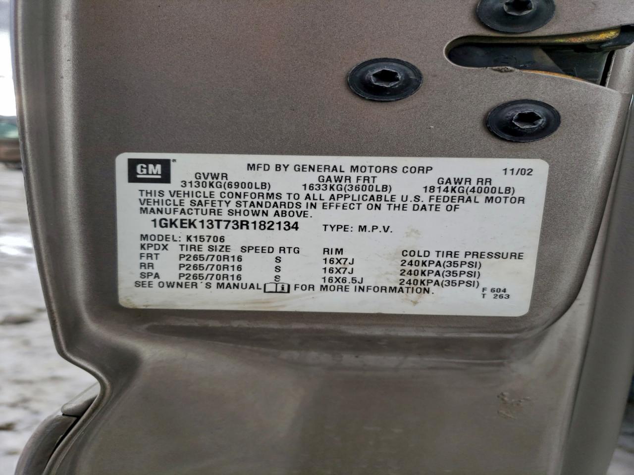 2003 GMC YUKON photo 37
