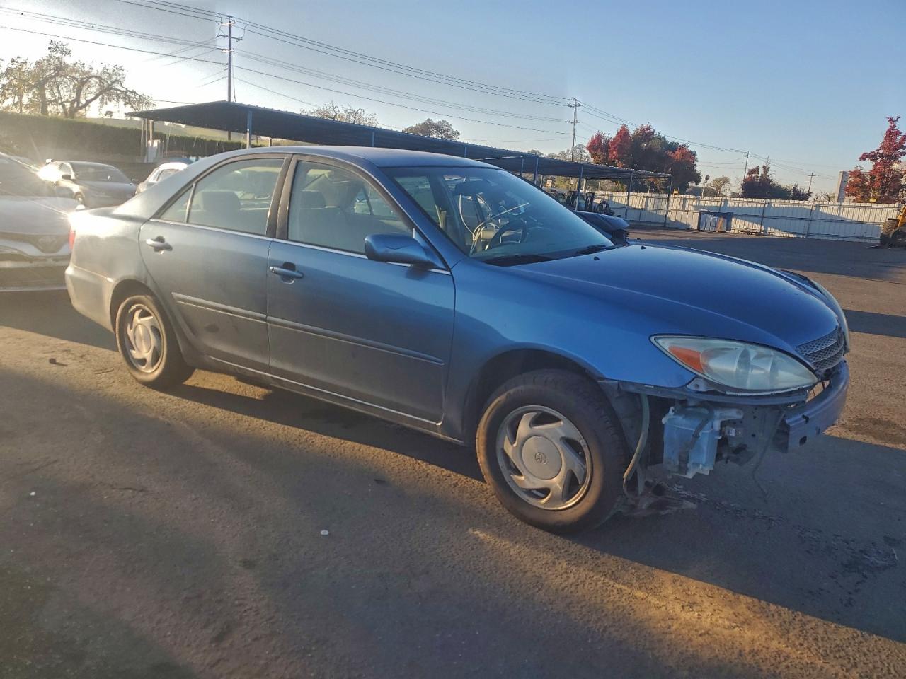 2002 TOYOTA CAMRY photo 4