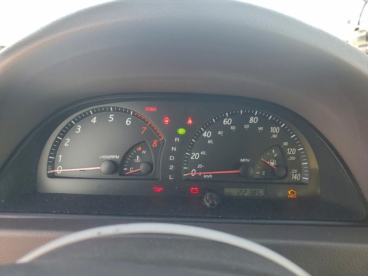 2002 TOYOTA CAMRY photo 9