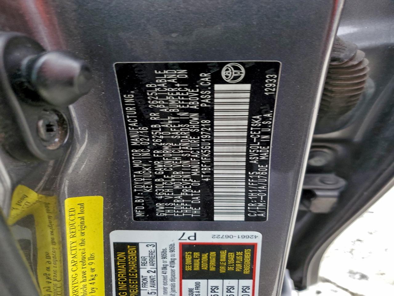 2016 TOYOTA CAMRY LE photo 13