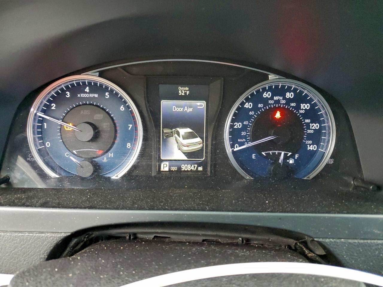 2016 TOYOTA CAMRY LE photo 9