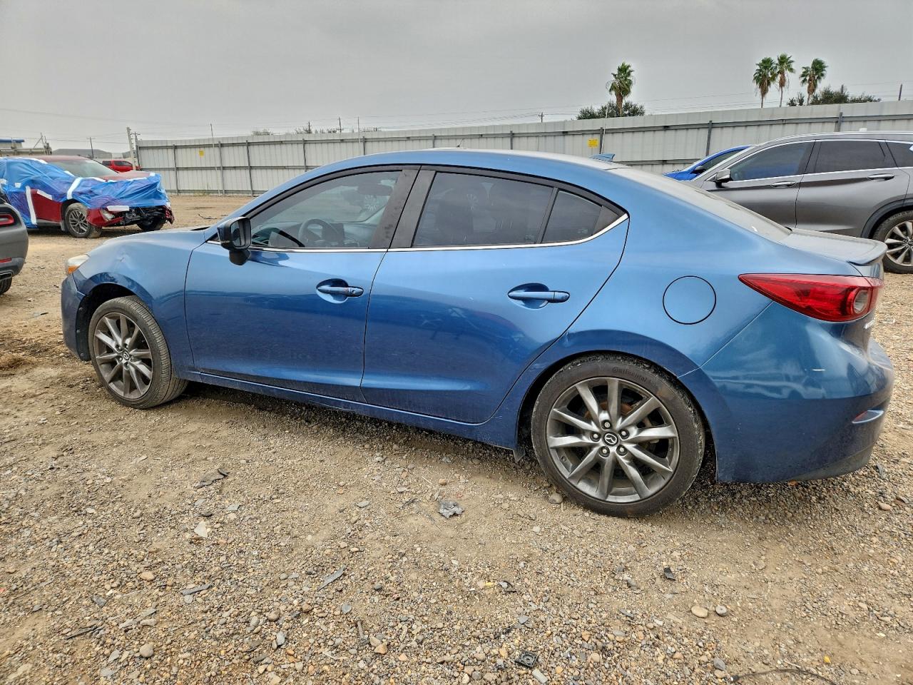 2018 MAZDA 3 TOURING photo 2