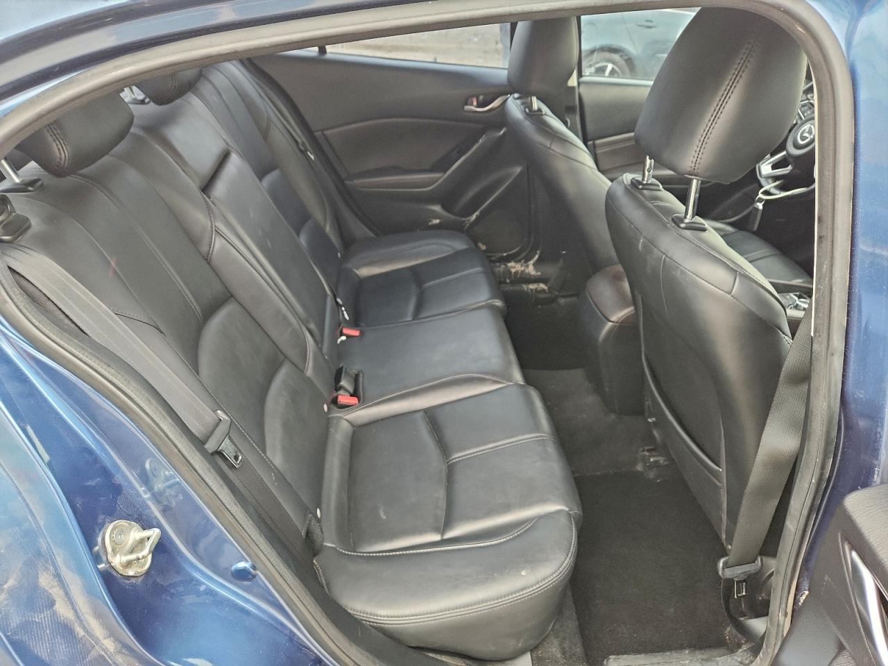 2018 MAZDA 3 TOURING photo 10