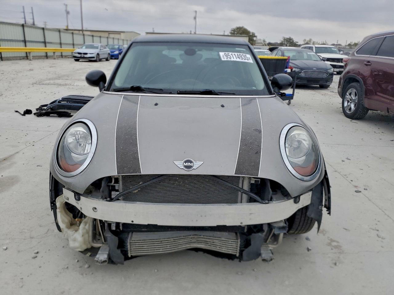 2016 MINI COOPER photo 13