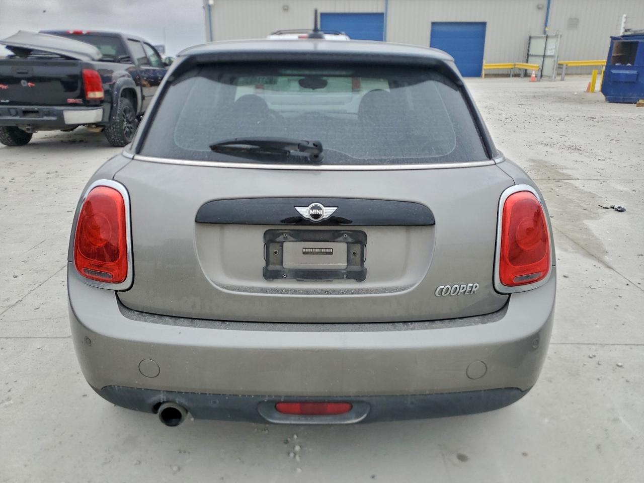 2016 MINI COOPER photo 16
