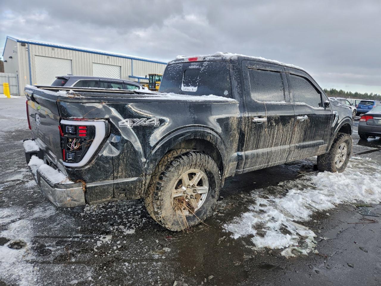 2024 FORD F150 XLT photo 3