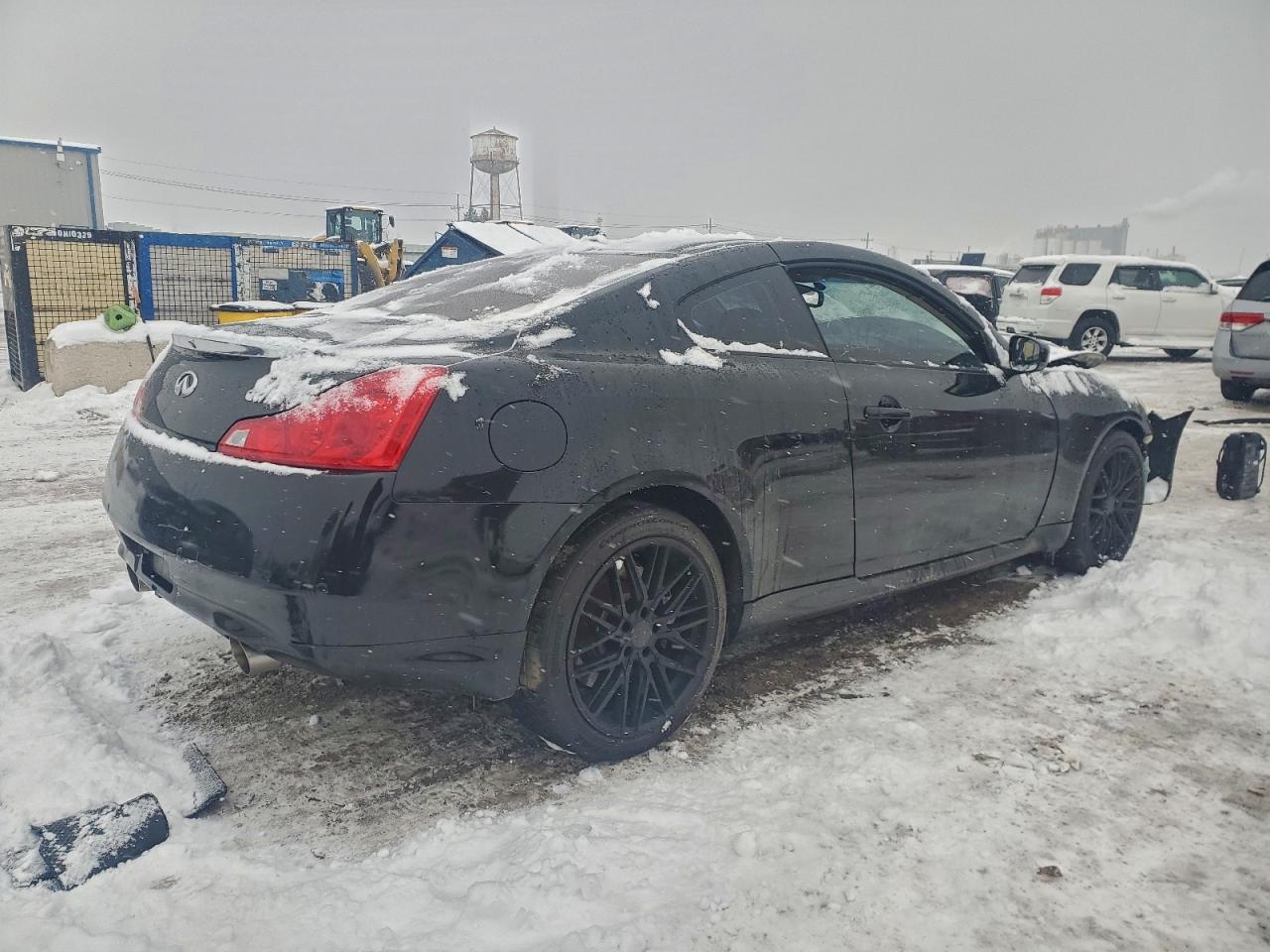 2013 INFINITI G37 photo 3