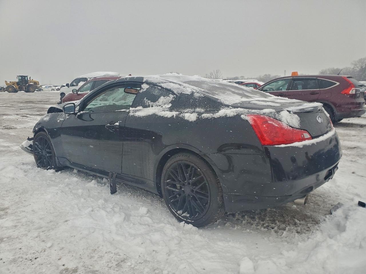 2013 INFINITI G37 photo 2