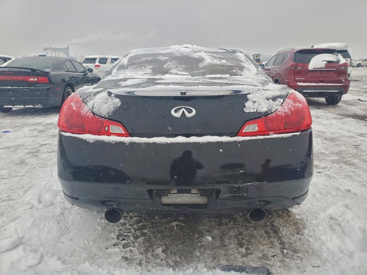 2013 INFINITI G37 photo 6