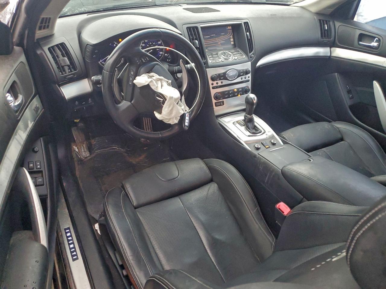 2013 INFINITI G37 photo 8