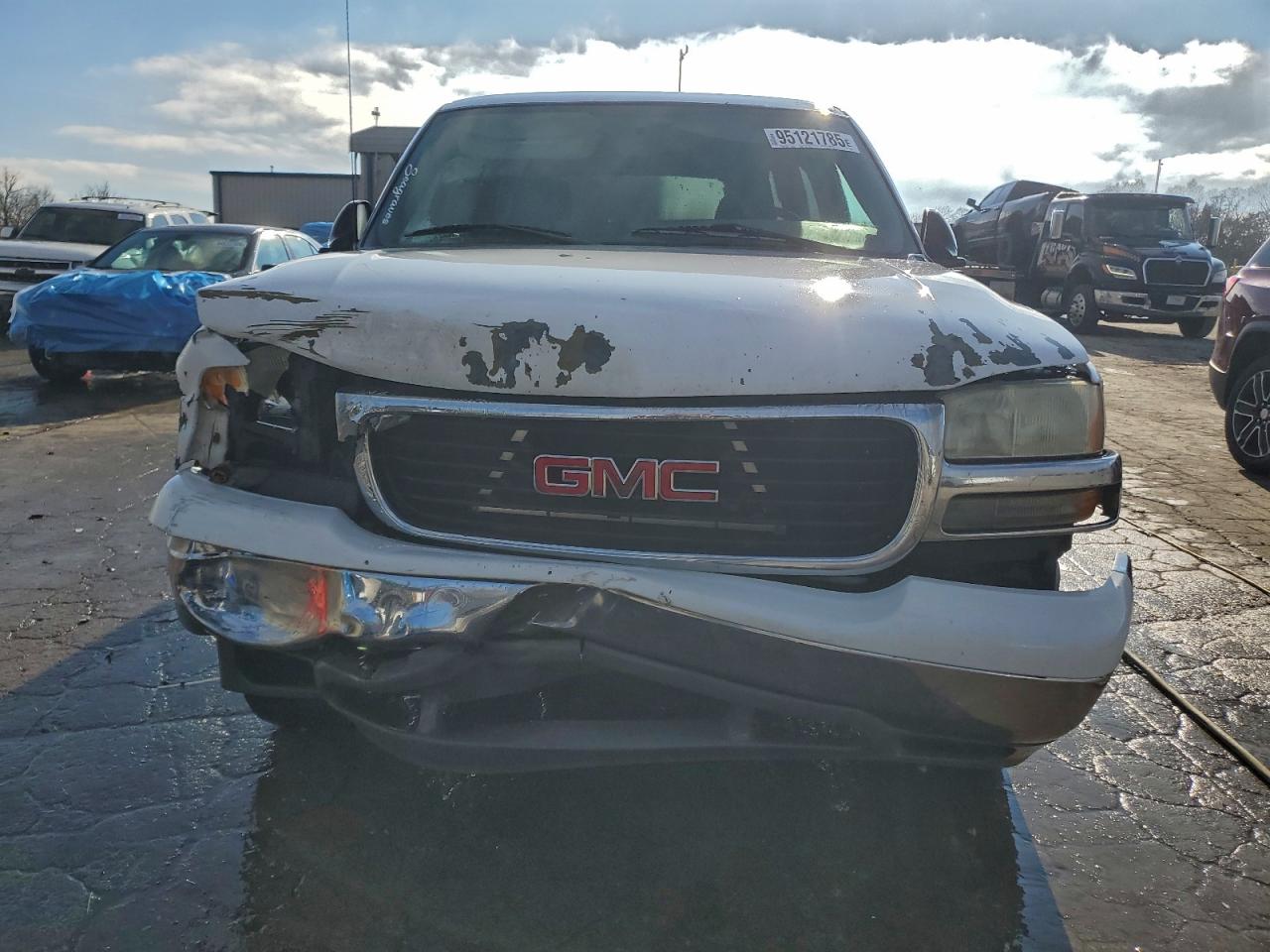 2004 GMC YUKON photo 9