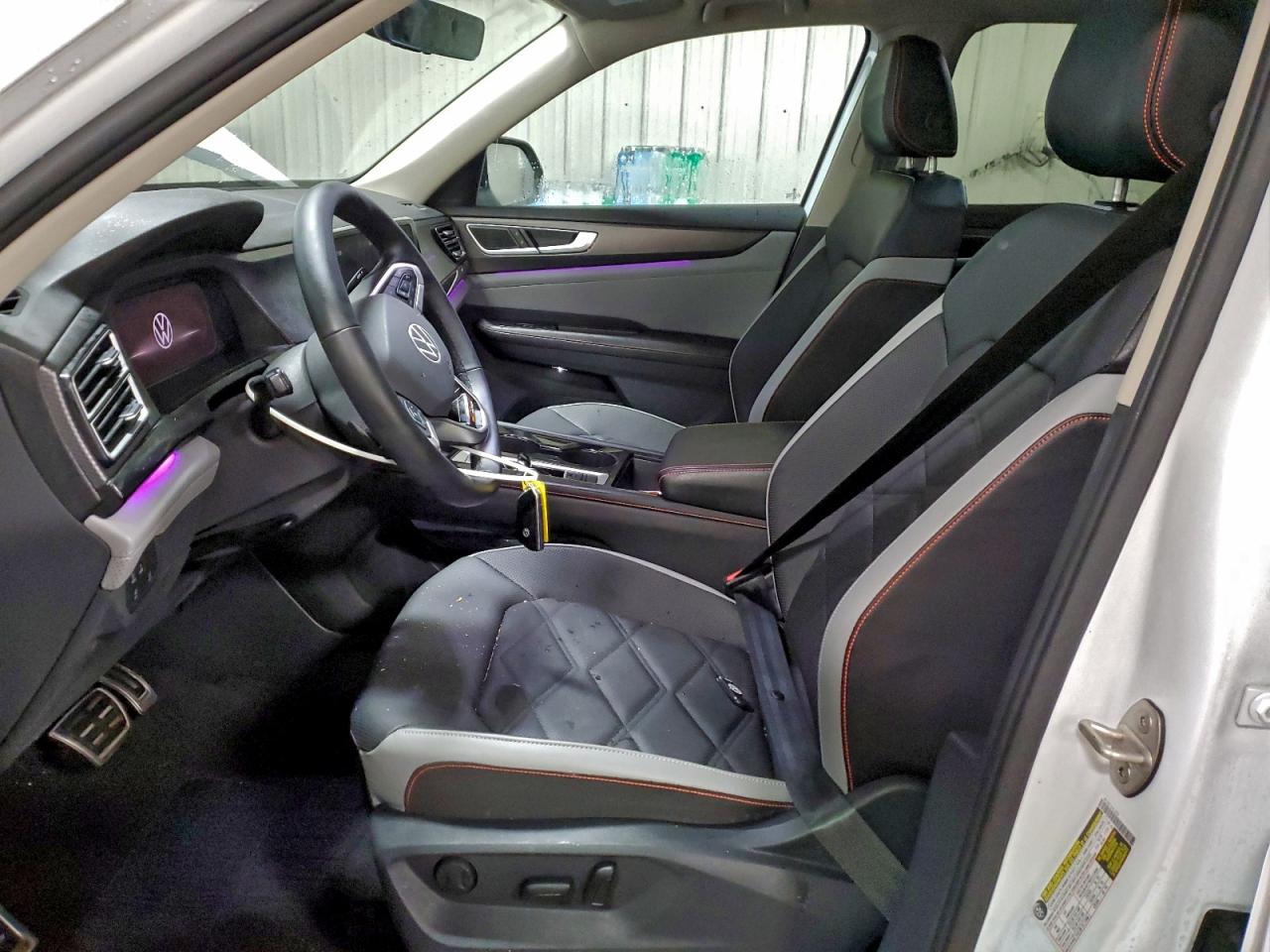 2024 VOLKSWAGEN ATLAS PEAK EDITION SE photo 7