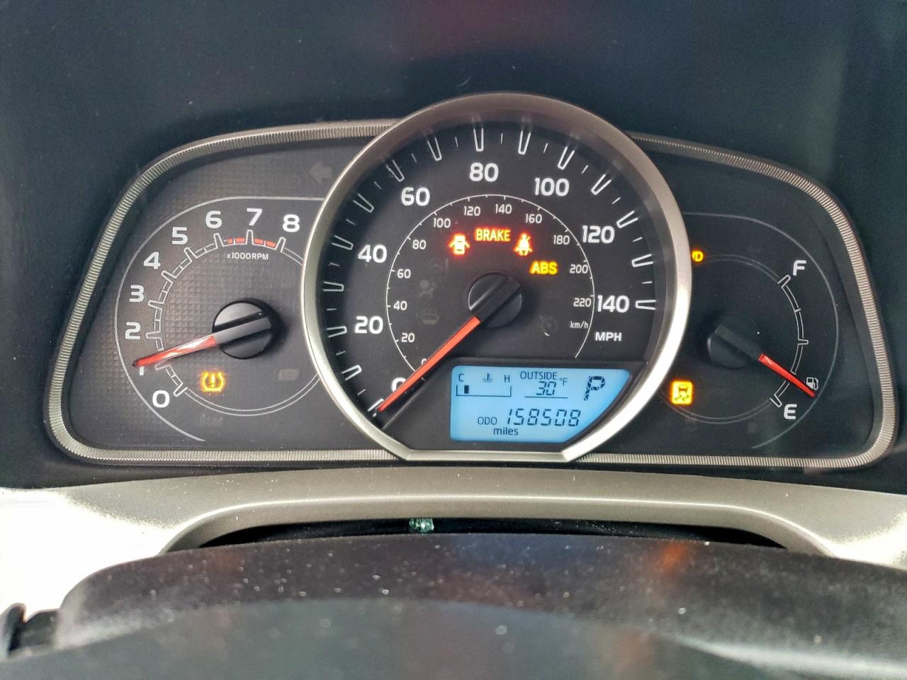 2015 TOYOTA RAV4 XLE photo 17
