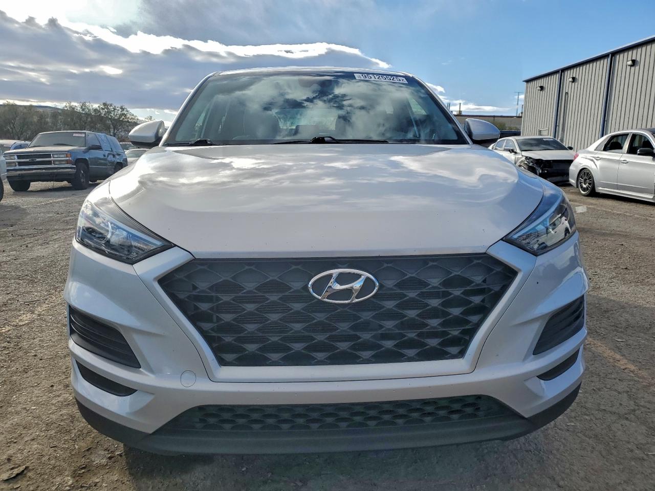2019 HYUNDAI TUCSON SE photo 9