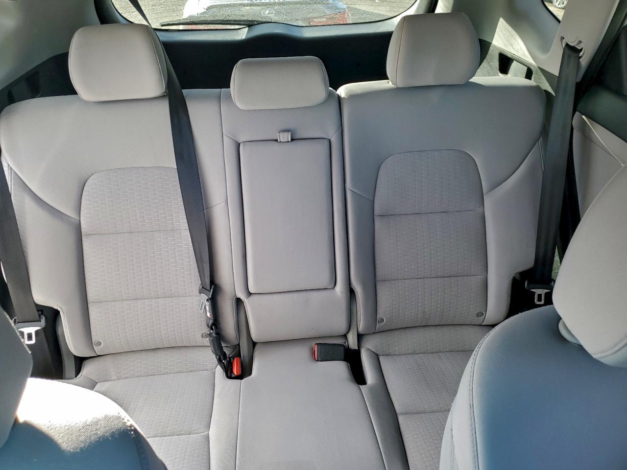 2019 HYUNDAI TUCSON SE photo 19