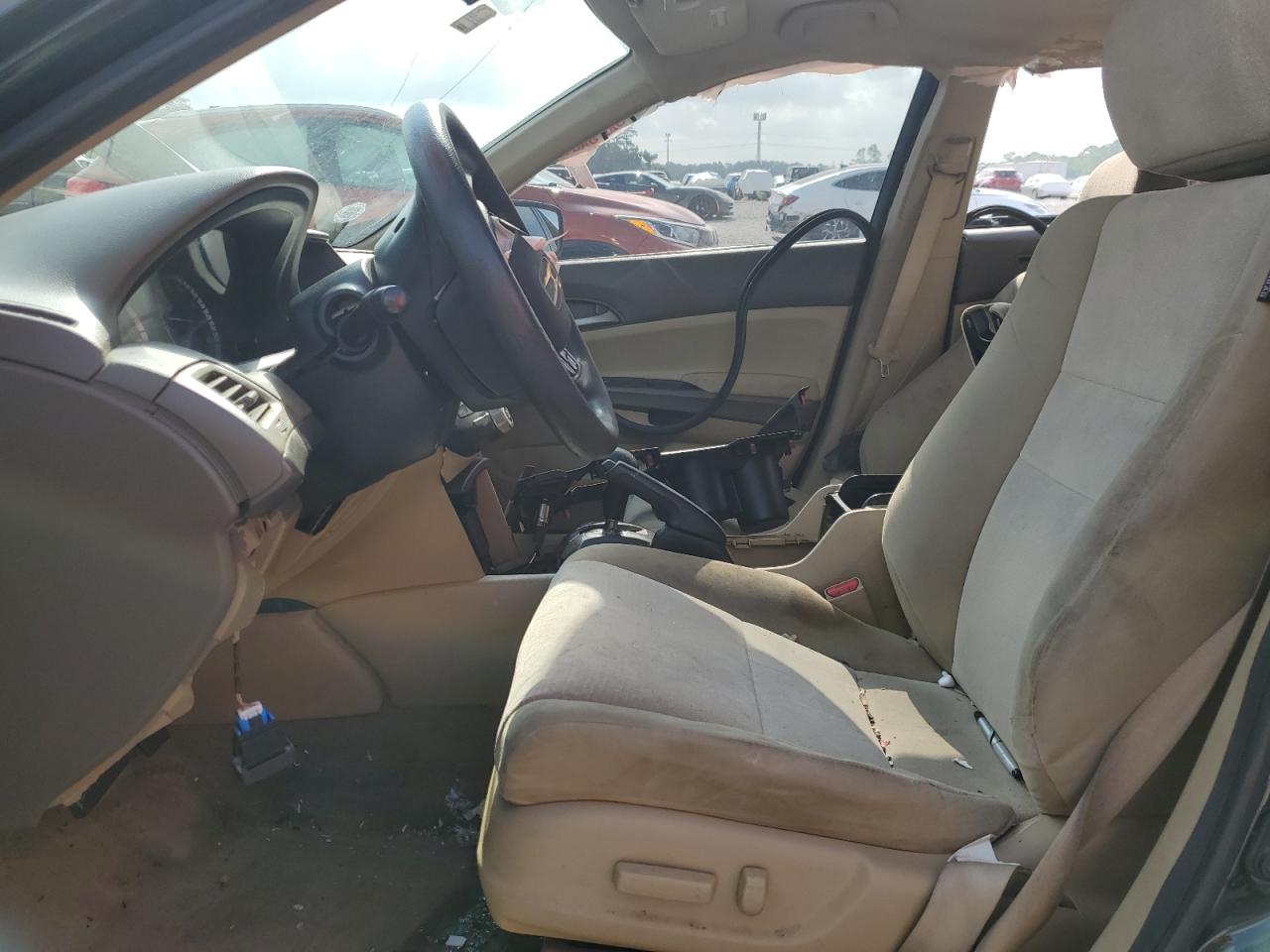 2010 HONDA ACCORD LXP photo 19