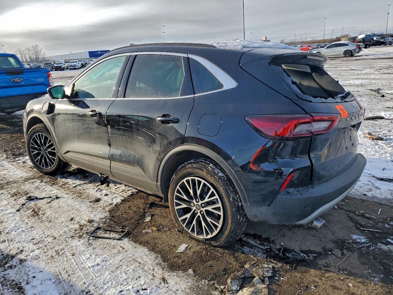 2025 FORD ESCAPE photo 2