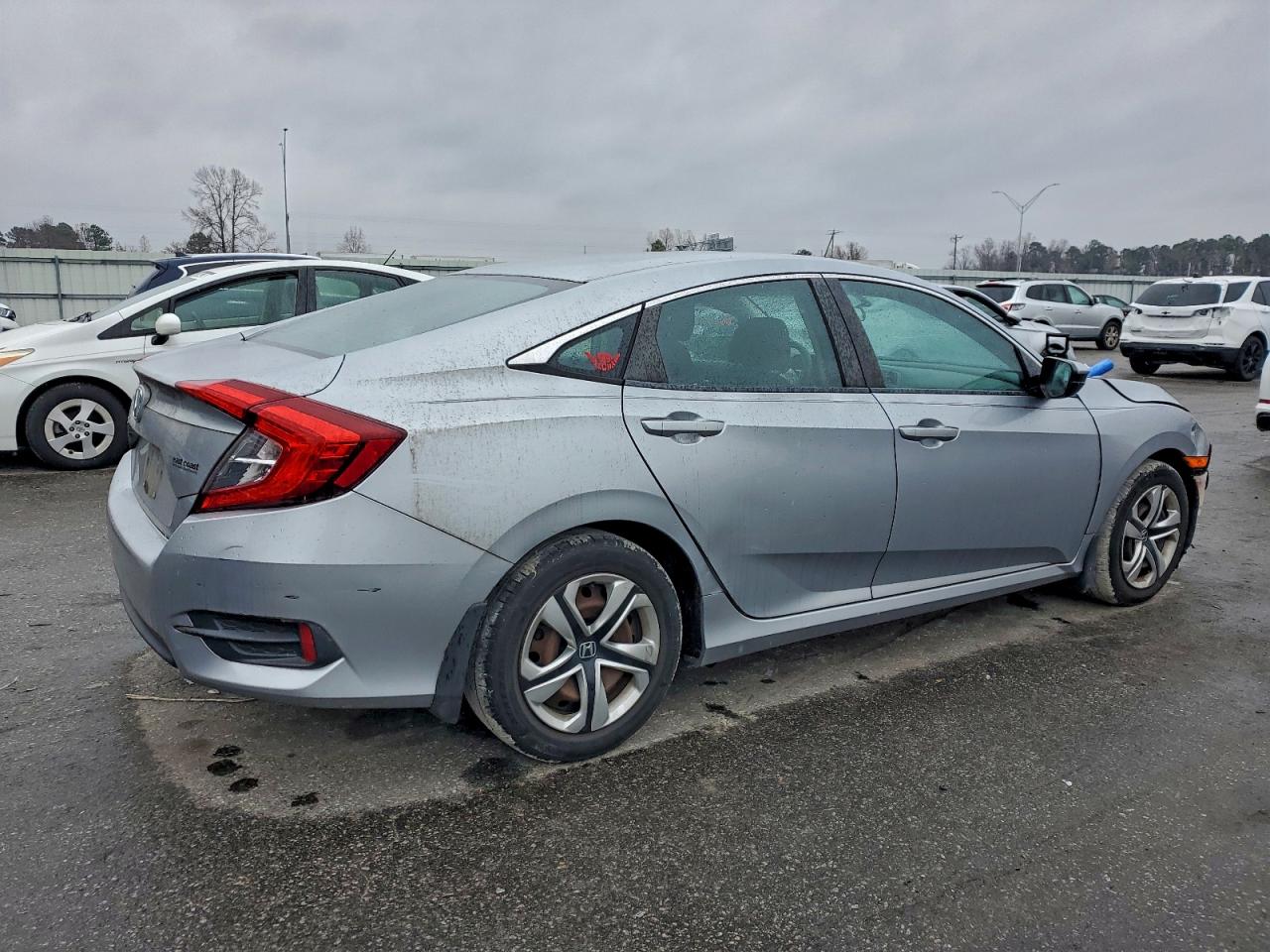 2016 HONDA CIVIC LX photo 5