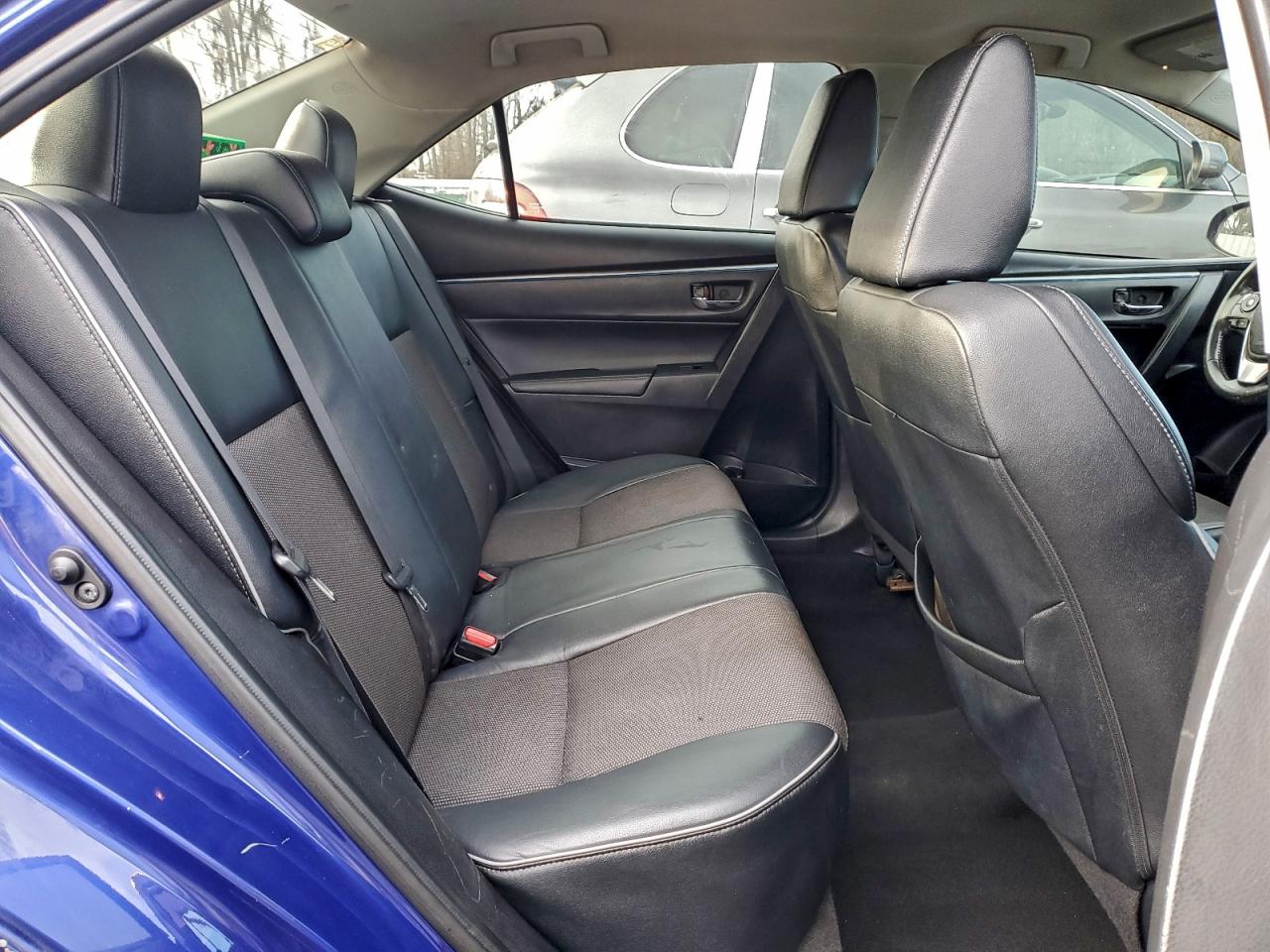 2014 TOYOTA COROLLA photo 28