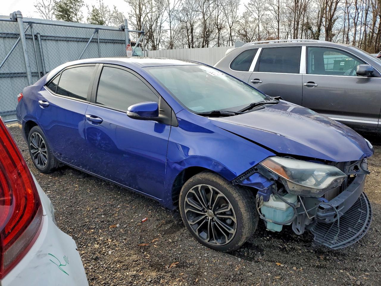 2014 TOYOTA COROLLA photo 10