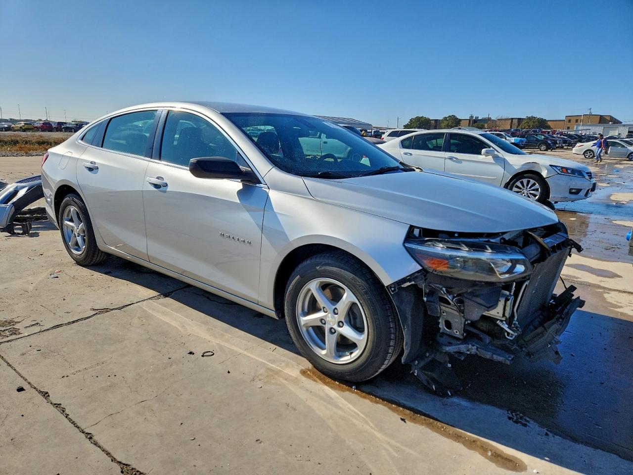 2018 CHEVROLET MALIBU LS photo 4