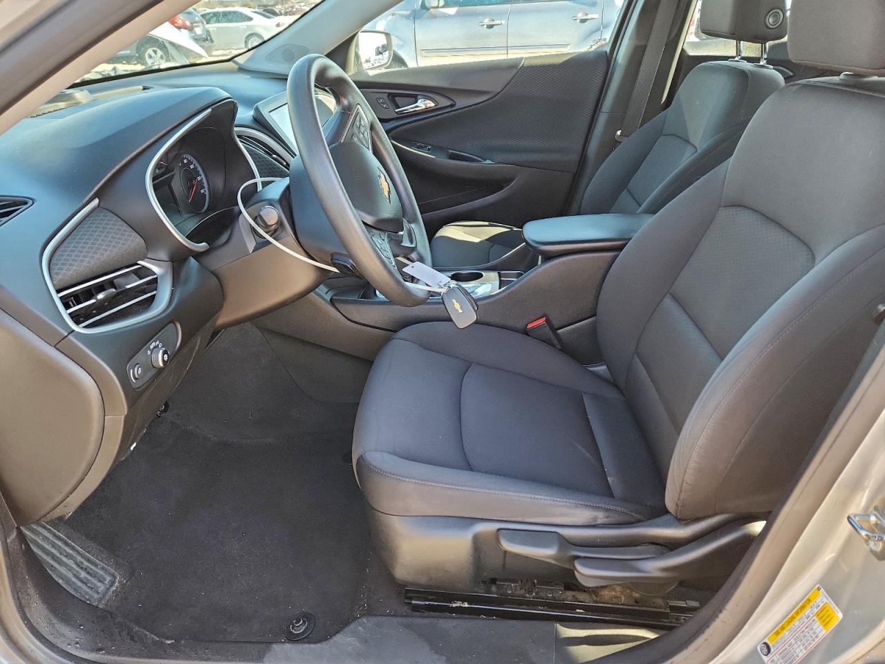 2018 CHEVROLET MALIBU LS photo 7