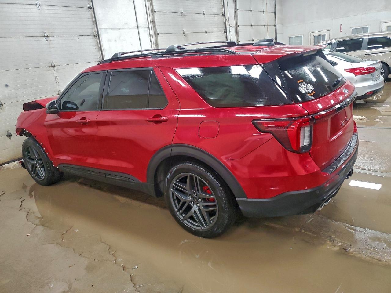 2025 FORD EXPLORER ST photo 2