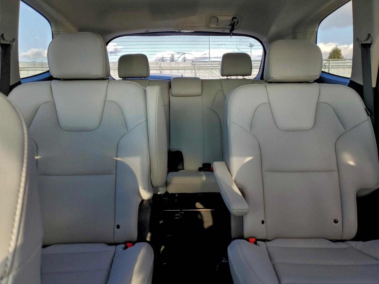 2025 KIA TELLURIDE S photo 10