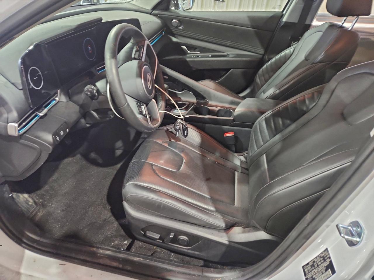 2025 HYUNDAI ELANTRA LIMITED photo 13