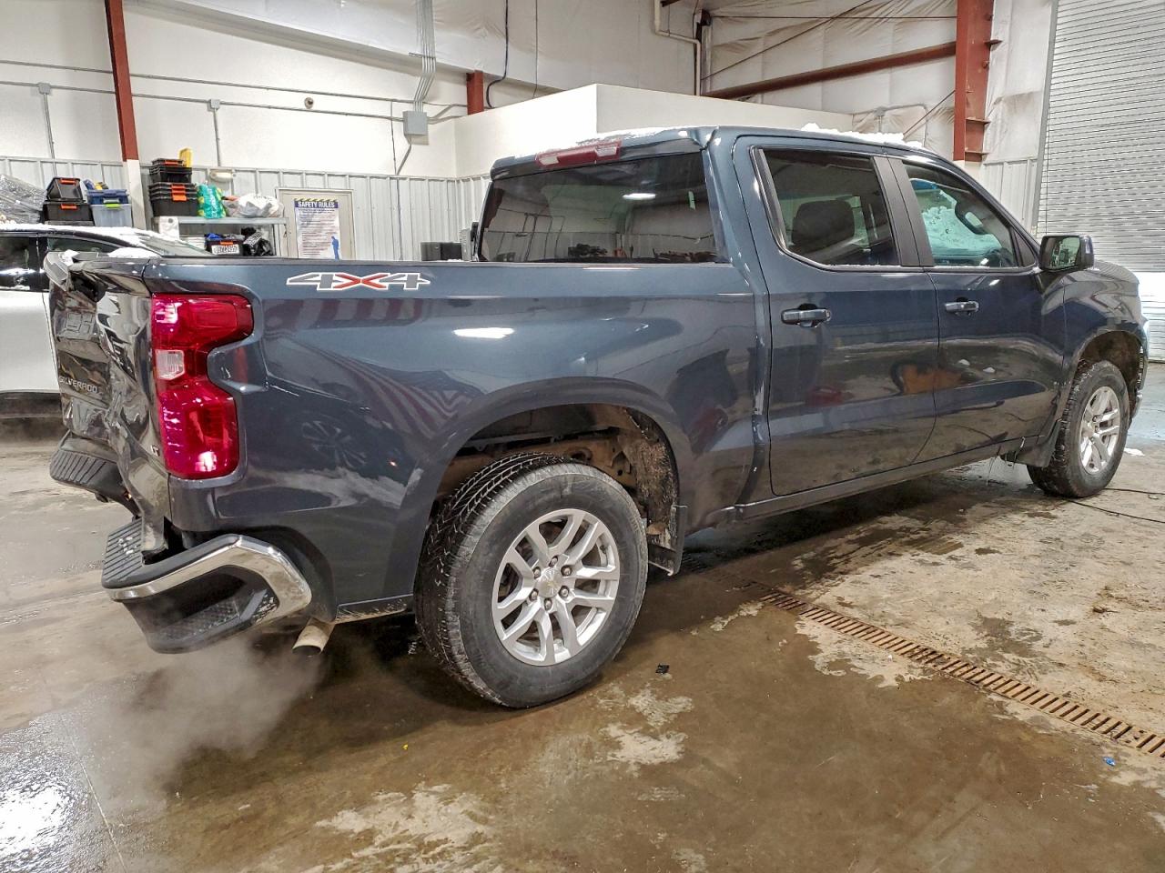 2020 CHEVROLET SILVERADO K1500 LT photo 3
