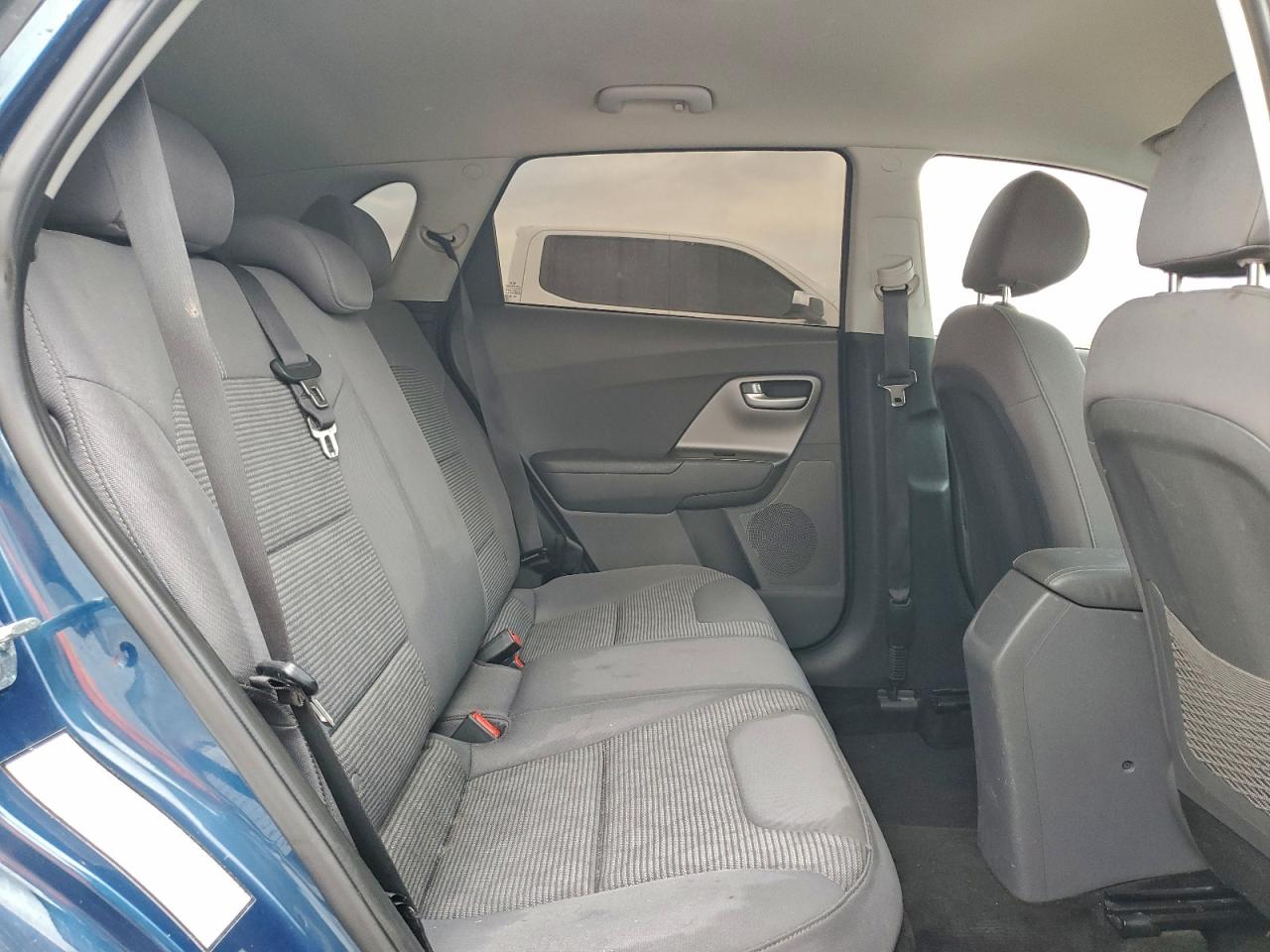 2020 KIA NIRO LX photo 19