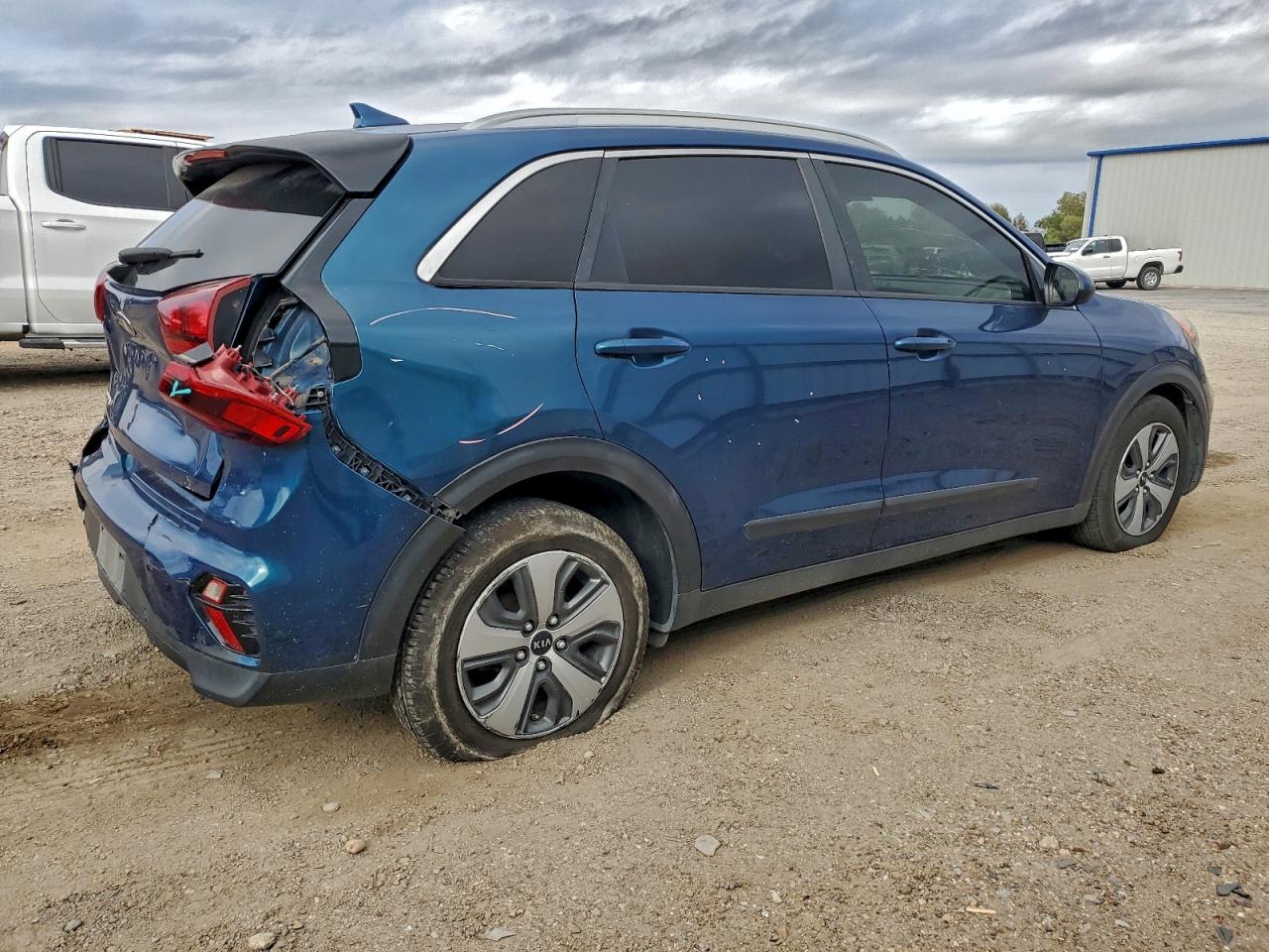 2020 KIA NIRO LX photo 5