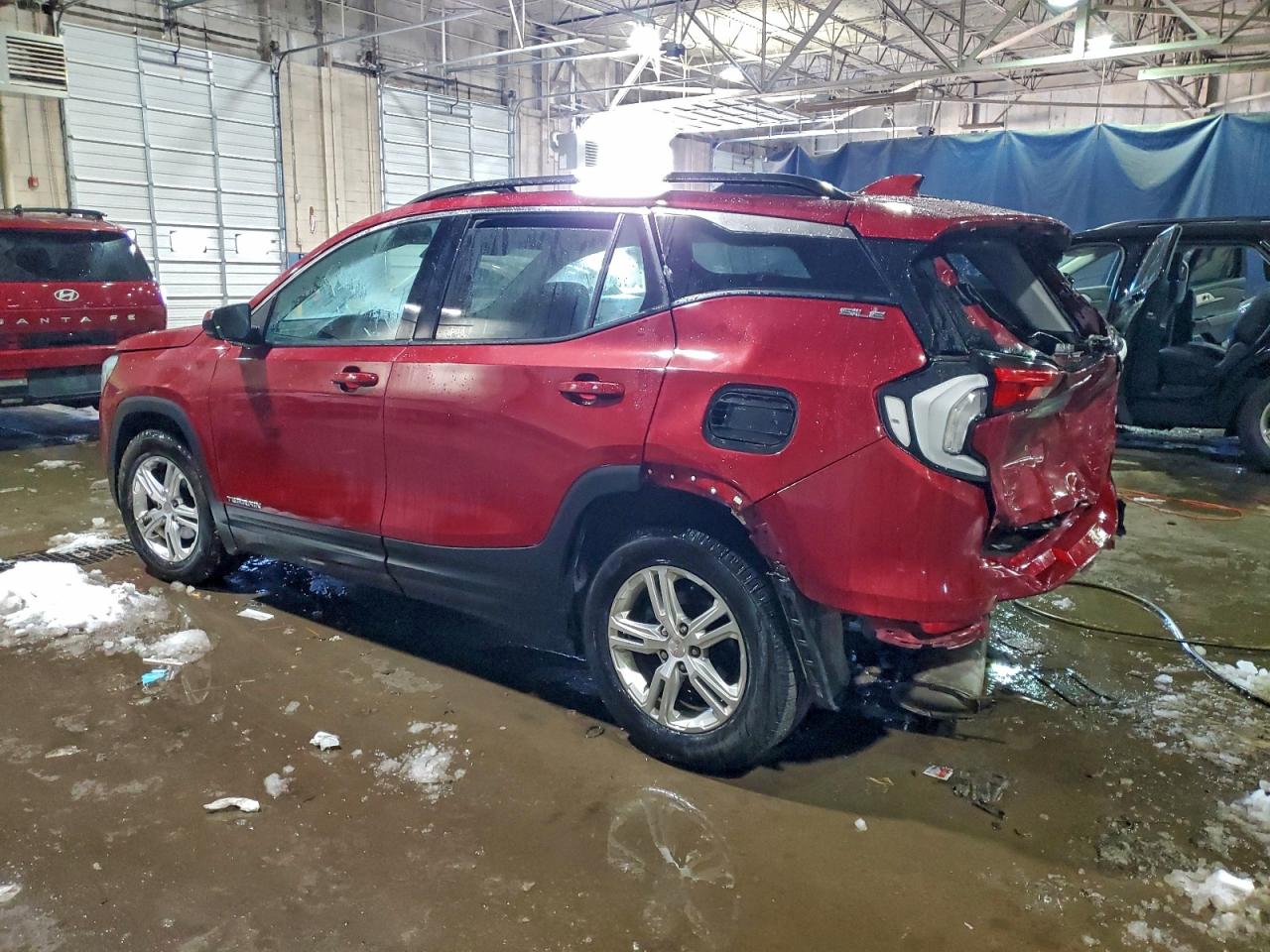 2018 GMC TERRAIN SLE photo 3