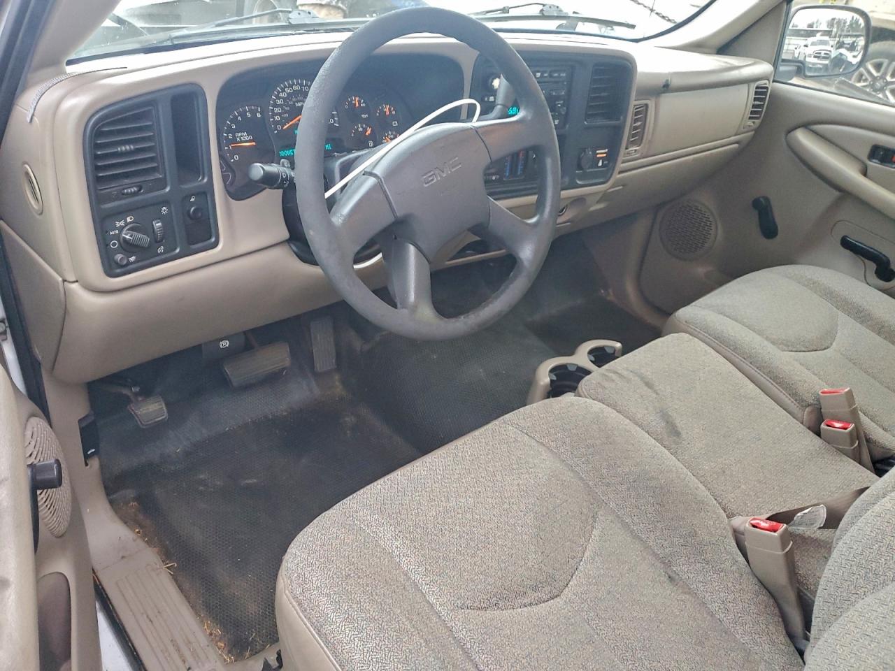 2003 GMC NEW SIERRA C1500 photo 8