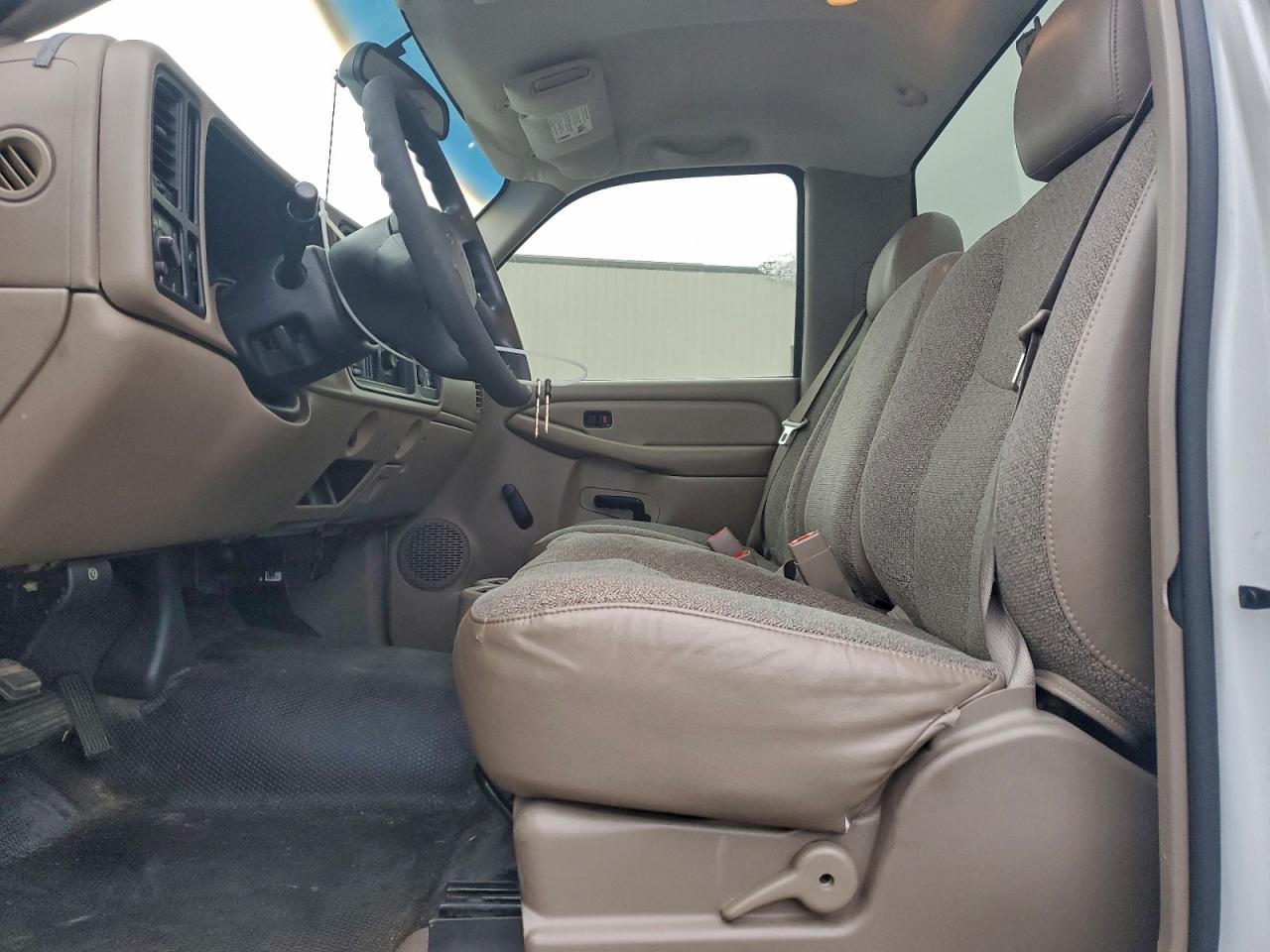 2003 GMC NEW SIERRA C1500 photo 7