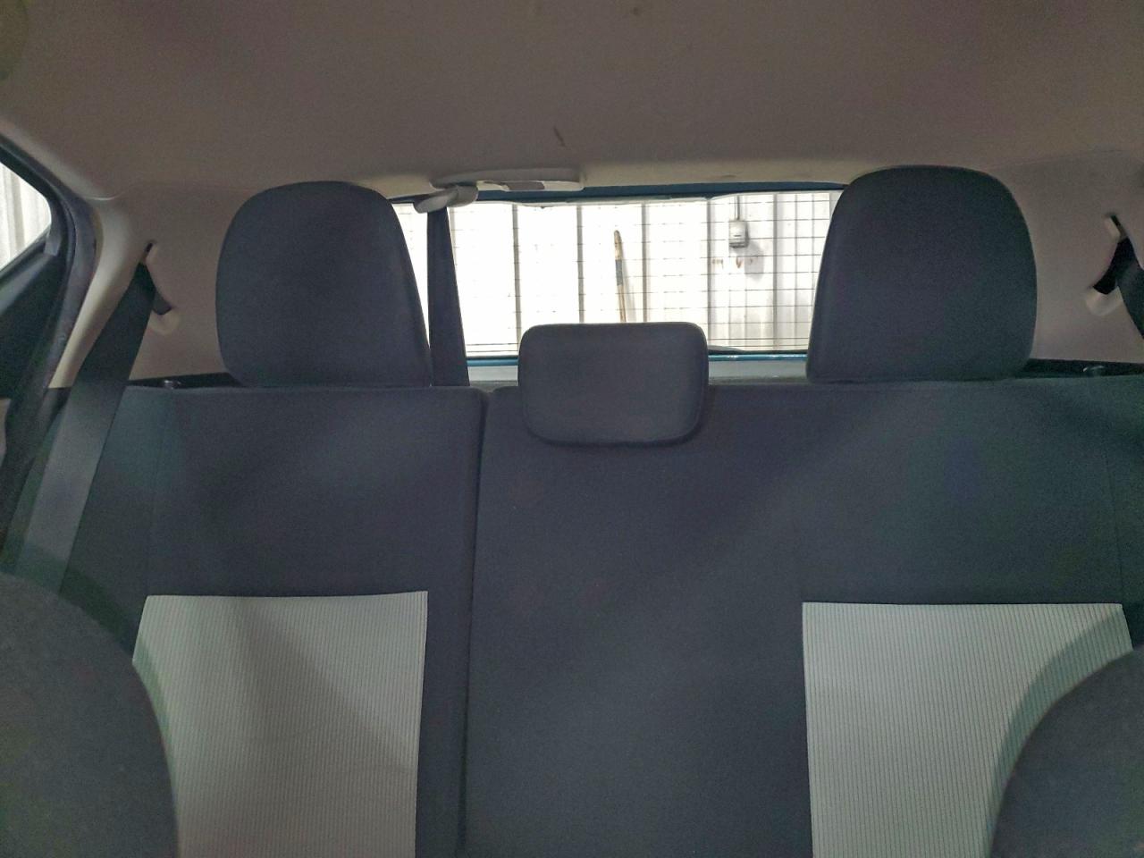 2013 TOYOTA PRIUS C TWO photo 19
